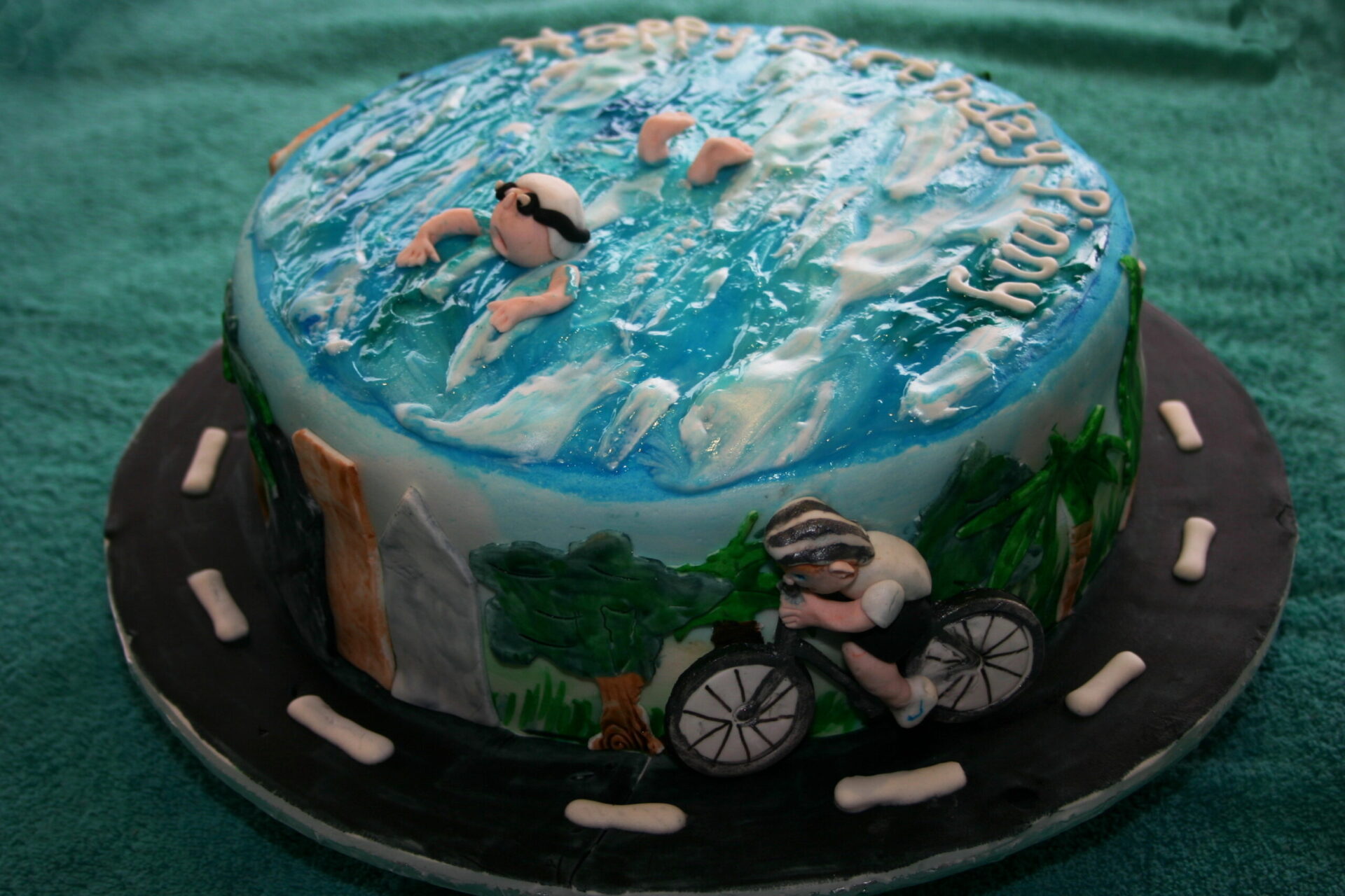 Katia's Cakes - Triathlon Birthday Cake. Chocolate cake... | Facebook