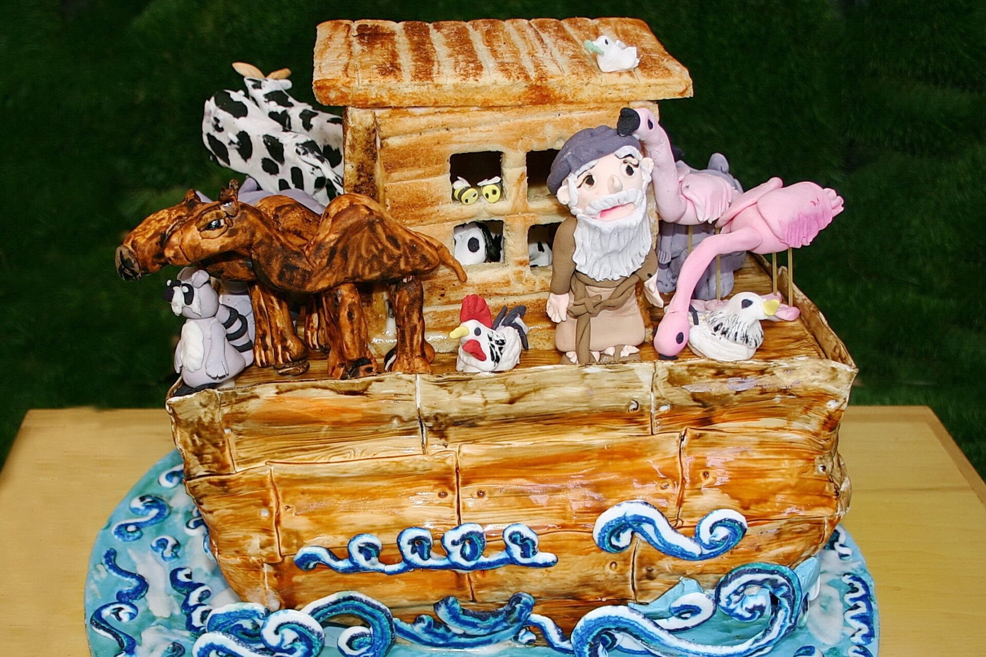 Noah's Ark birthday cake - Decorated Cake by Happy Little - CakesDecor